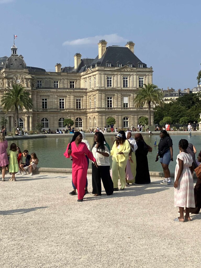 Utazás - Lebegés az otthon és a végtelen között