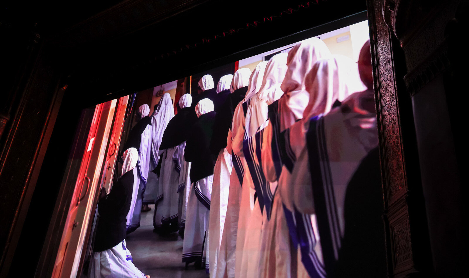 Ajánlók - Fény a sötétségben