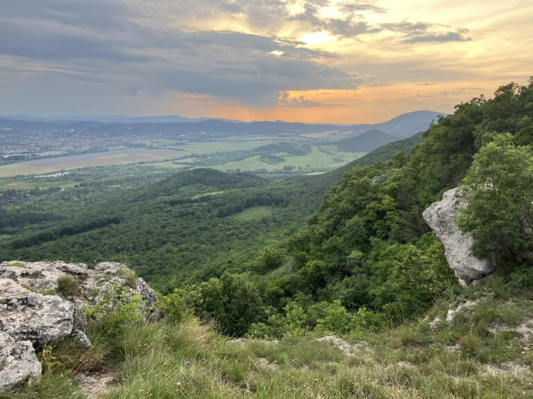 Utazás - Nagy-Kevély, a bölcs hegy