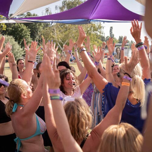 Ajánlók - NIA, az élet tánca